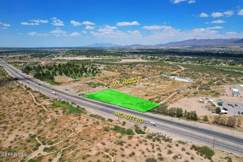 4800 Ray Ward Pl, Santa Teresa, NM 88008