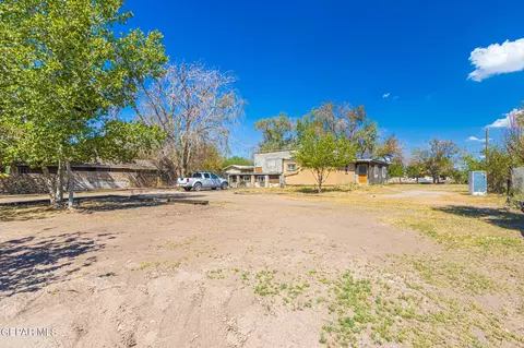 11761 Pretty Acres Ln, Socorro, TX 79927