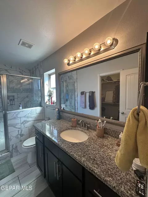 Bath - 15028 Method Ave, El Paso, TX 79938 photo 4 of 4