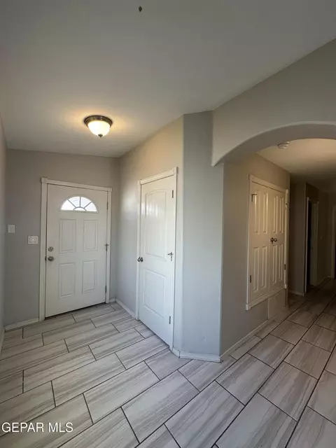 Entry Way - 15028 Method Ave, El Paso, TX 79938 photo 2 of 8