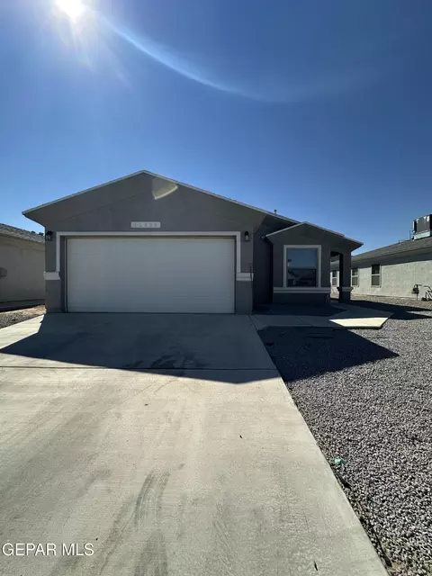 15028 Method Ave, El Paso, TX 79938
