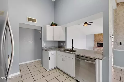 Kitchen - 7212 Orizaba Ave, El Paso, TX 79912 photo 1 of 3