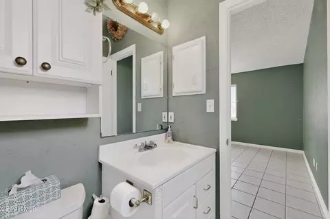 Bath - 7212 Orizaba Ave, El Paso, TX 79912 photo 1 of 3