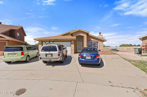 3485 Waterside Dr, El Paso, TX 79936