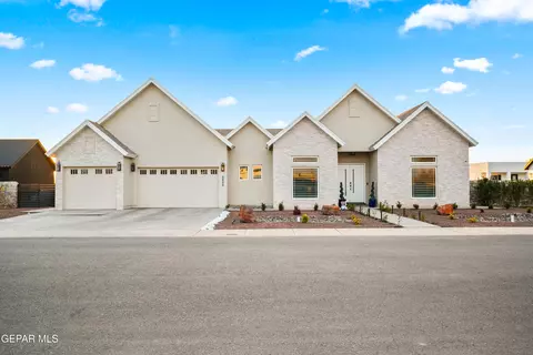 5805 Hidden Village Ct, El Paso, TX 79932