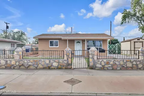 5300 Saxon Dr, El Paso, TX 79924