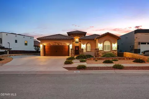 7837 Enchanted Cliff Dr, El Paso, TX 79911