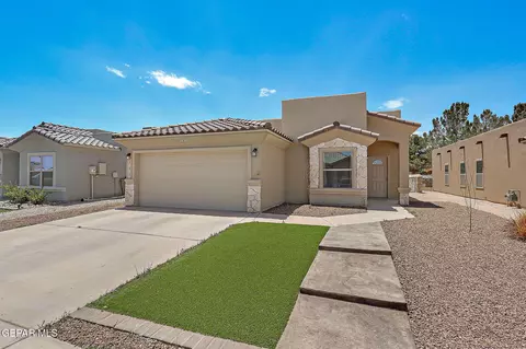 533 Cedarwood Ave, El Paso, TX 79928