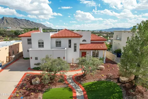 6520 Calle Bonita Ln, El Paso, TX 79912