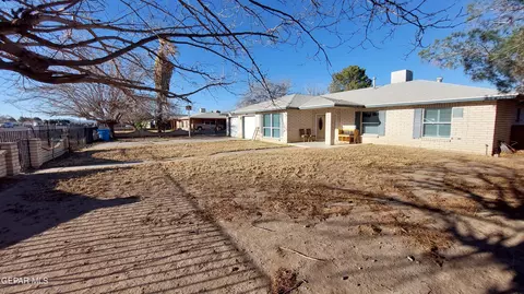 10719 Alameda Ave, Socorro, TX 79927