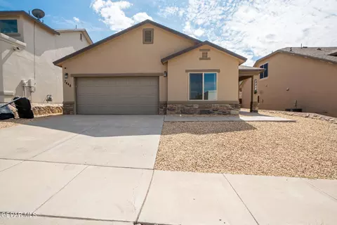 7448 Glacier Dr, El Paso, TX 79911