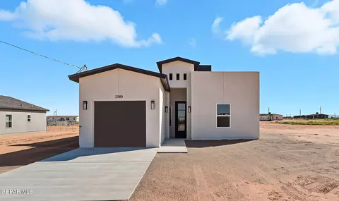 1373 Kalahari Desert Dr, Chaparral, NM 88081
