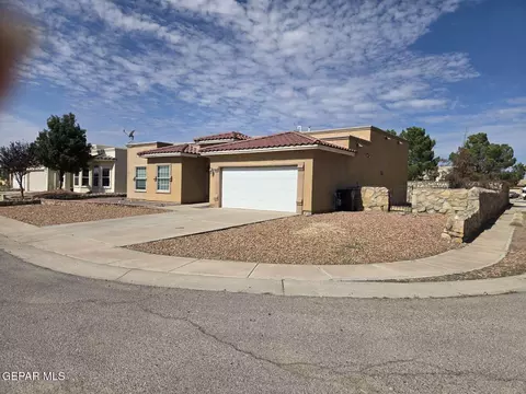 608 Missy Ct, Sunland Park, NM 88063
