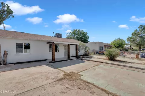 7718 Parral Dr, El Paso, TX 79915