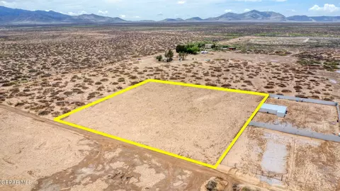 785 Salsa St, Chaparral, NM 88081