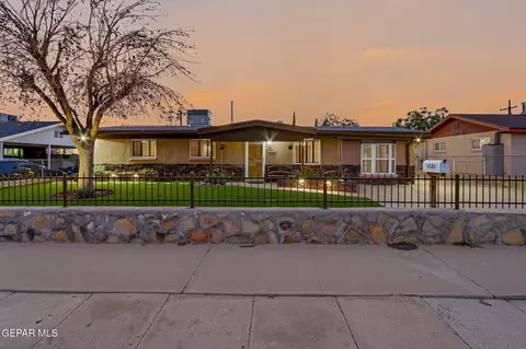 1121 Stanley St, El Paso, TX 79907