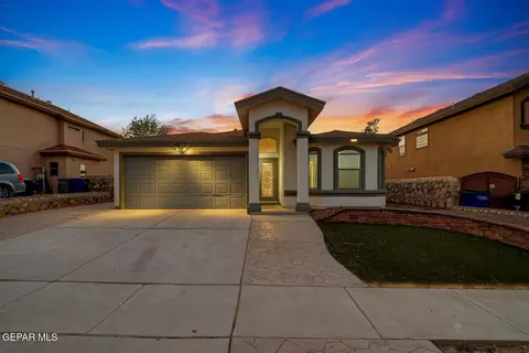 4633 Al Hernandez St, El Paso, TX 79938