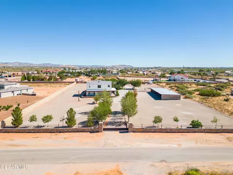 5080 Indian Wells Dr, El Paso, TX 79938