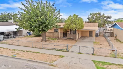 5644 Arrowhead Dr, El Paso, TX 79924