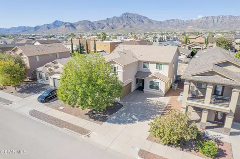 11005 Ray Mena Ln, El Paso, TX 79934