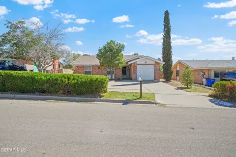 1610 Gene Torres Dr, El Paso, TX 79936
