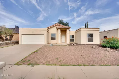 720 Brisa Del Mar Dr, El Paso, TX 79912