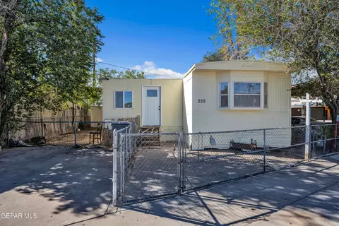 228 Territory Dr, El Paso, TX 79932