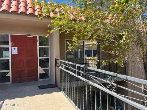 252 Shadow Mountain Dr #D12, El Paso, TX 79912