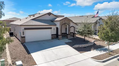 883 Holly Park Ave, Santa Teresa, NM 88008
