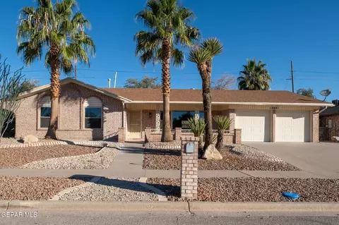 10481 Deepwood Ct, El Paso, TX 79925