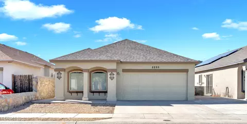 2205 Amber Point Pl, El Paso, TX 79938