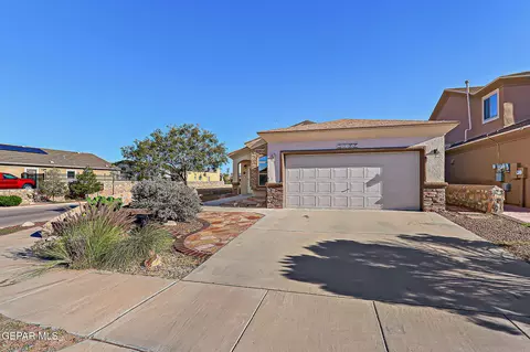 3848 Loma Adriana Dr, El Paso, TX 79938