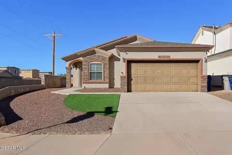 14701 Oldenberg Ct, El Paso, TX 79938