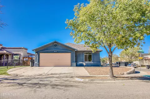 317 Jim Knowles Pl, El Paso, TX 79928