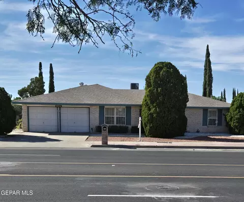 1649 Lomaland Dr, El Paso, TX 79935