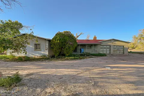 391 N Moon Rd, Socorro, TX 79927