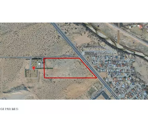 3061 Memorial Pines Rd, Sunland Park, NM 88063