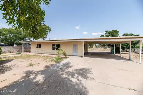 11627 Datsun Dr, Socorro, TX 79927