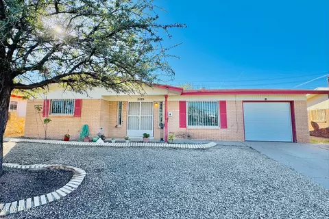 2105 Pacheco Dr, El Paso, TX 79935