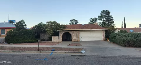 4509 R L Shoemaker Dr, El Paso, TX 79924