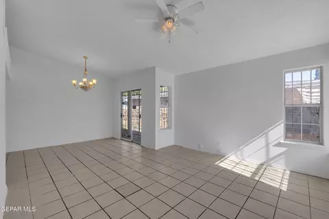 9511 Martinique Dr, El Paso, TX 79927