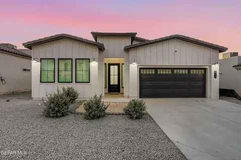 913 Summer Night Pl, El Paso, TX 79928