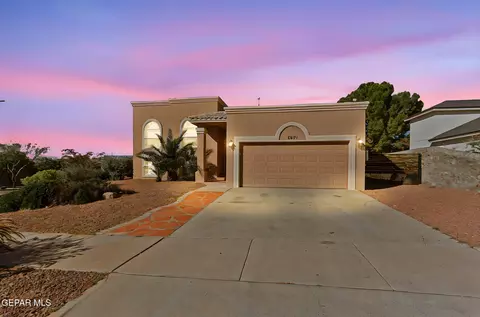 6821 Pearl Ridge Dr, El Paso, TX 79912
