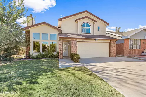 2913 Lake Champlain St, El Paso, TX 79936