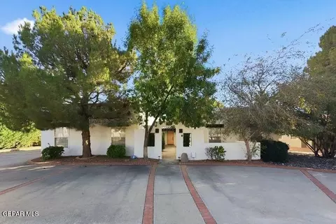 411 Rio Estancia Dr, El Paso, TX 79932