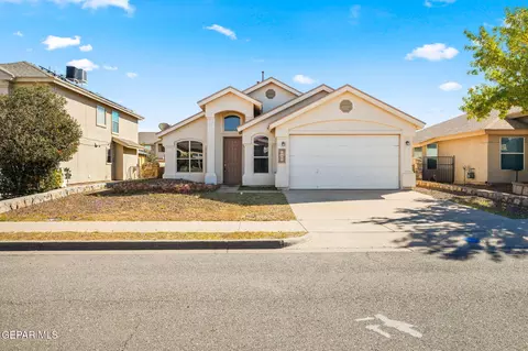 5468 Francisco Roque Dr, El Paso, TX 79934