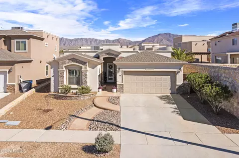7880 Enchanted View Dr, El Paso, TX 79911