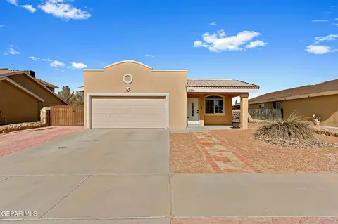 14240 Desert Mesquite Dr, Horizon City, TX 79928