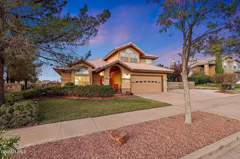6745 Isla Del Rey Dr, El Paso, TX 79912