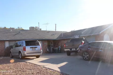 6443 Pizarro 6443 6445 Dr, El Paso, TX 79912